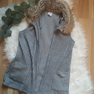 Girl's Faux Fur Collar Vest